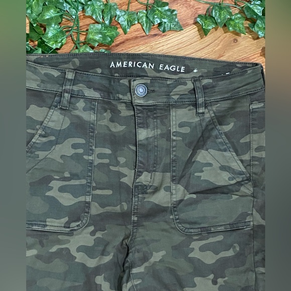 American Eagle High Rise Camo Jegging size 10 - Picture 4 of 7